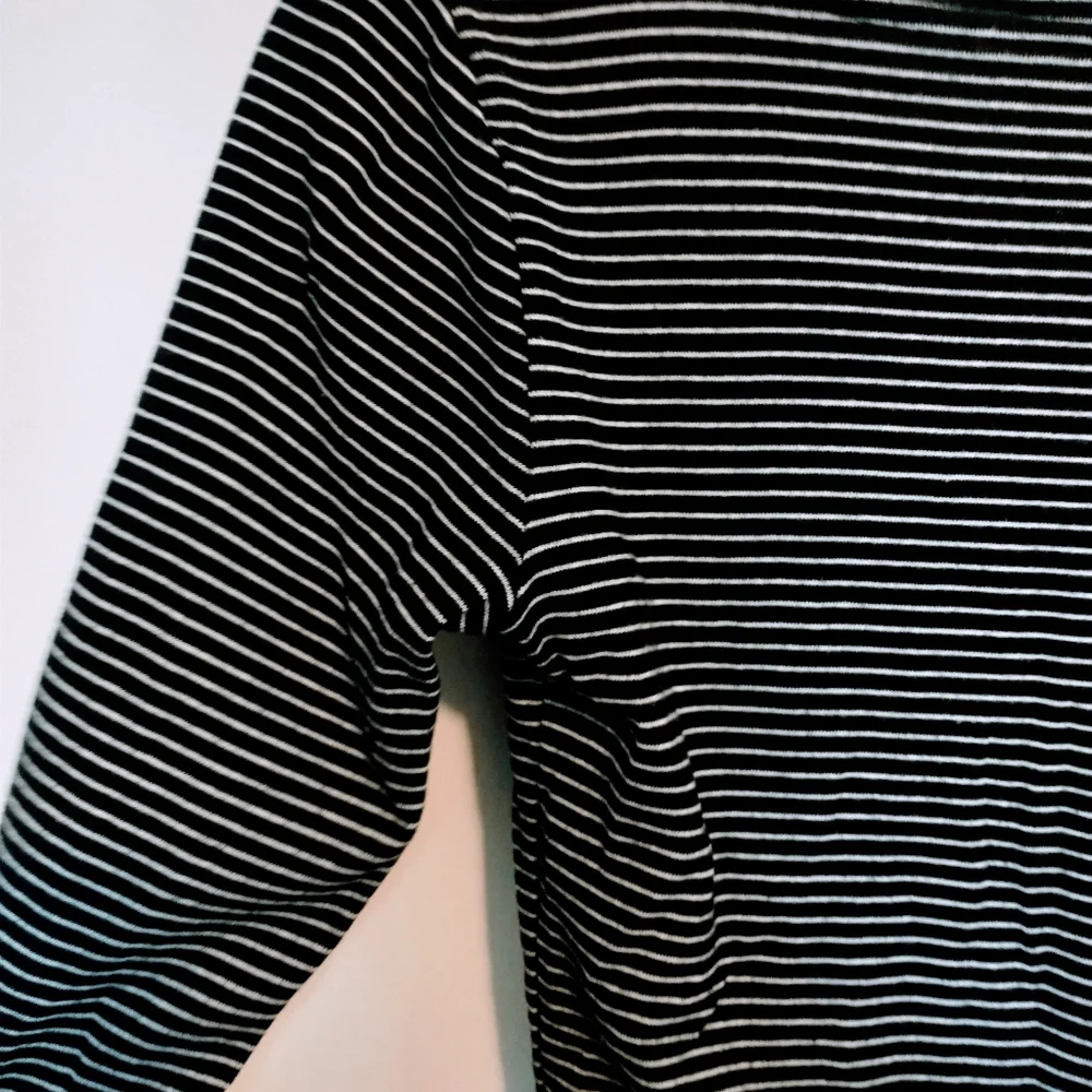 Lauren Ralph Lauren striped 3/4 sleeve top with ruffle sleeve size small